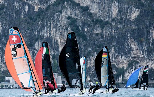 fx_open_series_campione_del_garda_2024_day_3_-_dsc05495.jpg